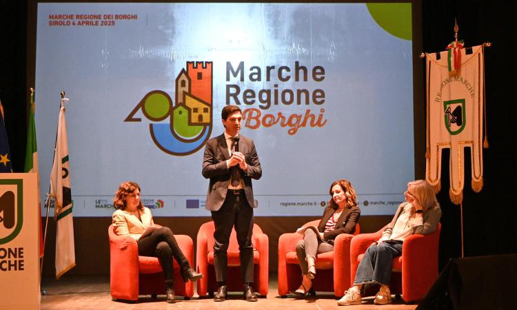 Borghi marchigiani, altri 6 milioni dalla Regione per l'accoglienza: il bando sale a 30 milioni Borghi marchigiani, altri 6 milioni dalla Regione per l'accoglienza: il bando sale a 30 milioni