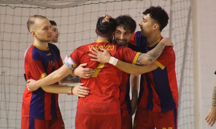 Gagliole C5 resiste e vola al secondo posto in classifica: battuto il Chiaravalle 6-4 Gagliole C5 resiste e vola al secondo posto in classifica: battuto il Chiaravalle 6-4