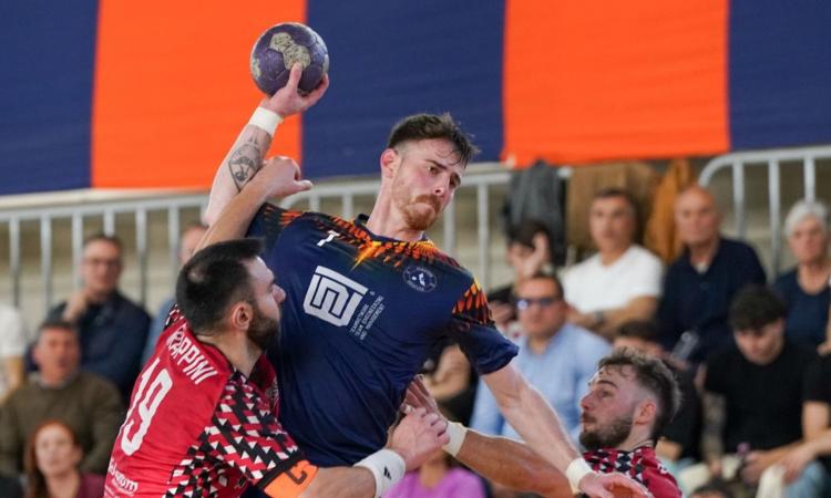 Pallamano: una coriacea Macagi Cingoli cede solo nel finale alla capolista Albatro Siracusa (33-31) Pallamano: una coriacea Macagi Cingoli cede solo nel finale alla capolista Albatro Siracusa (33-31)