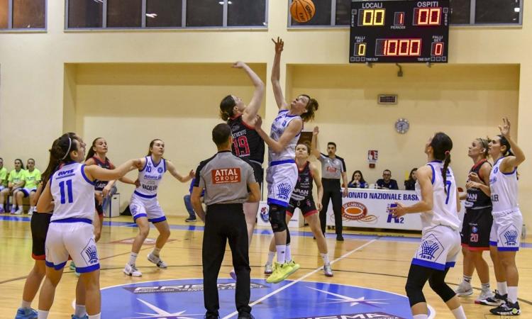 La Bagalier Feba Civitanova Marche cede di misura a Roseto La Bagalier Feba Civitanova Marche cede di misura a Roseto