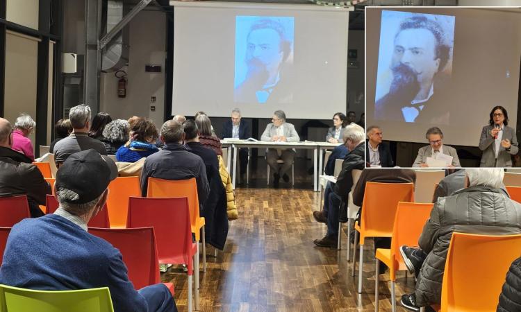 Corridonia ricorda la figura di David Fermani con il libro scritto da Modestino Cacciurri Corridonia ricorda la figura di David Fermani con il libro scritto da Modestino Cacciurri