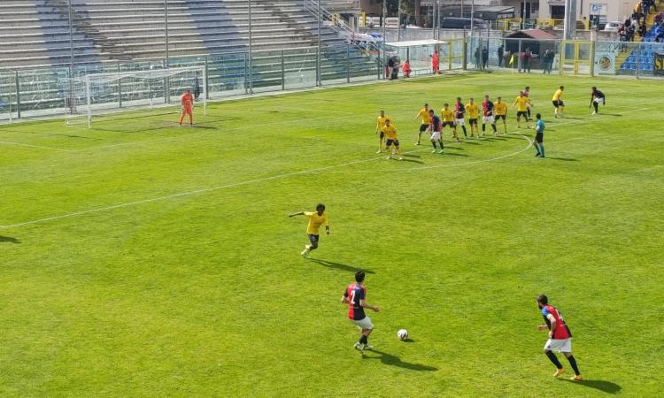 Serie D, la Civitanovese affonda la Fermana con un gol per tempo: una sconfitta che sa di condanna per i canarini