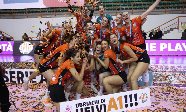 A Messina la Cbf Balducci prende il ponte che porta alla Serie A: vittoria in 4 set e seconda storica promozione A Messina la Cbf Balducci prende il ponte che porta alla Serie A: vittoria in 4 set e seconda storica promozione