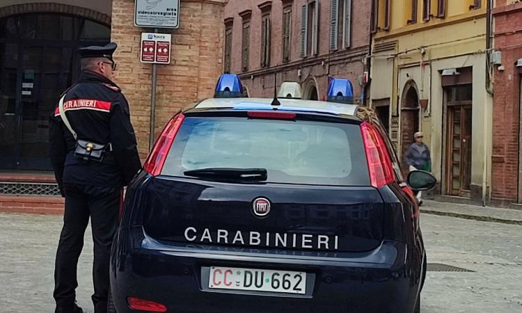 Tolentino, pestaggio in strada con la chiave inglese: ai domiciliari i due aggressori Tolentino, pestaggio in strada con la chiave inglese: ai domiciliari i due aggressori
