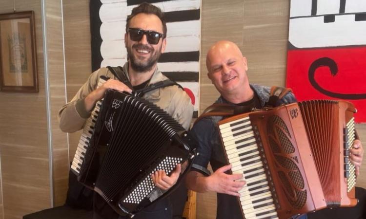 È ‘Logico’: Cesare Cremonini sceglie Castelfidardo per la fisarmonica ufficiale del tour