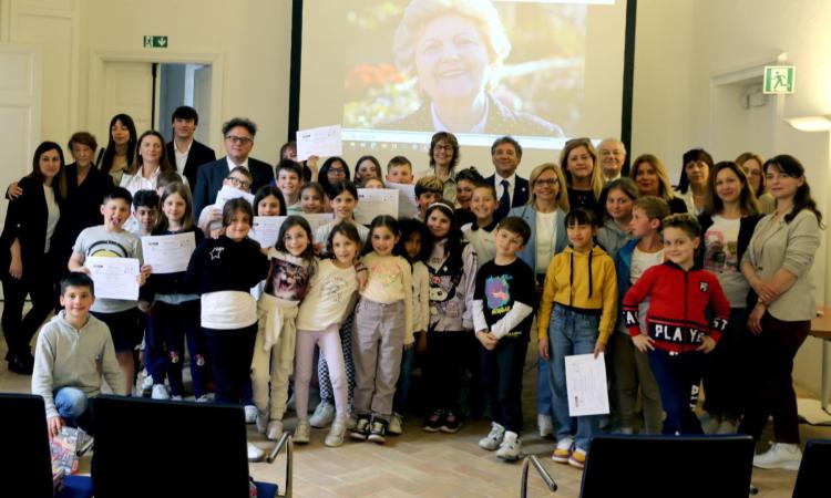 A Roma gli studenti marchigiani brillano nel concorso di poesia intitolato a "Mario Clementoni" (FOTO e VIDEO)