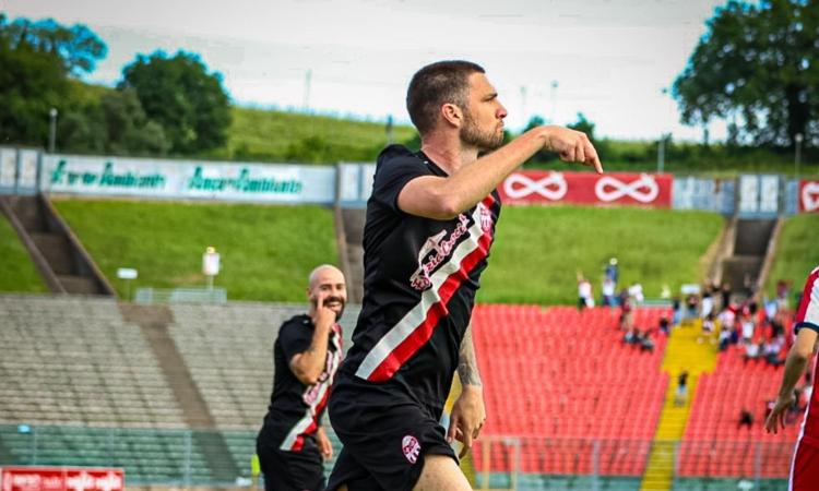 La Maceratese vola in serie D, Gagliardini e Lucero decisivi: Montecchio ko ai rigori