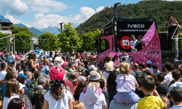 Sarnano si tinge di rosa per il Giro d'Italia: attesa e festa per l’ottava tappa Sarnano si tinge di rosa per il Giro d'Italia: attesa e festa per l’ottava tappa
