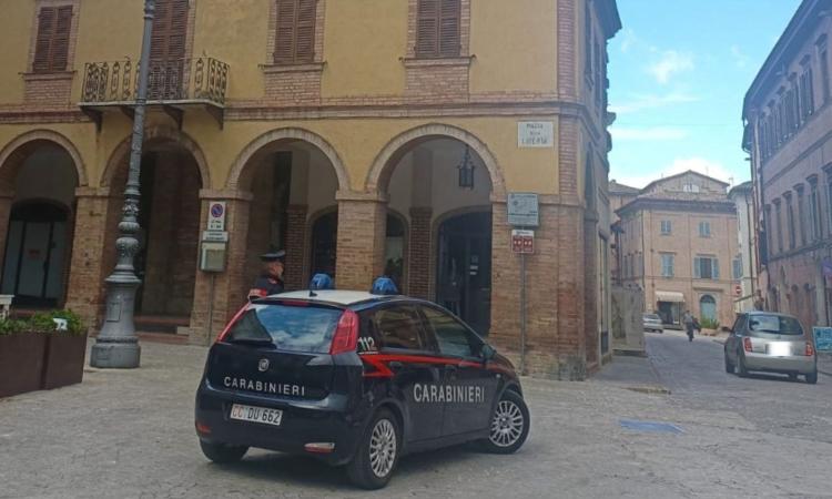 Tolentino, casa terremotata usata come bivacco: giovane nei guai, trovato anche hashish