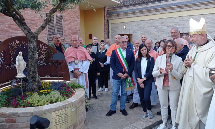 Cinque anni dopo la scomparsa, un monumento e una giornata di ricordi per don Giuseppe Branchesi Cinque anni dopo la scomparsa, un monumento e una giornata di ricordi per don Giuseppe Branchesi