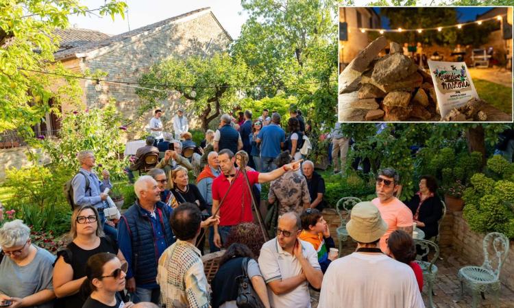 Civitanova Alta, Giardini Nascosti 2025: arte, poesia e gentilezza nei cortili segreti del borgo