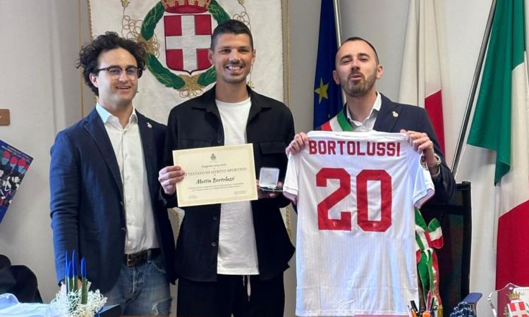 Sedici gol in serie C, Matelica premia l'attaccante Mattia Bortolussi Sedici gol in serie C, Matelica premia l'attaccante Mattia Bortolussi
