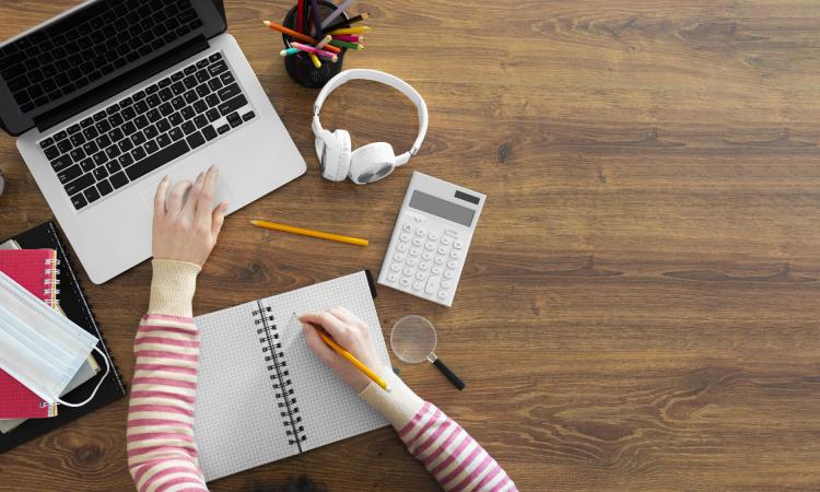 Corsi di formazione professionale tramite piattaforme e-learning: quali sono i vantaggi Corsi di formazione professionale tramite piattaforme e-learning: quali sono i vantaggi