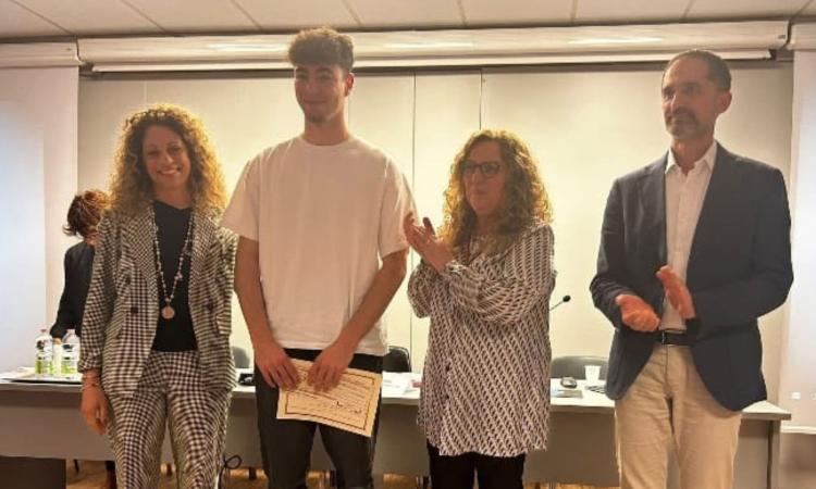 Recanati, il Liceo G.Leopardi sale sul gradino più alto ai Ludi Latini di Senigallia