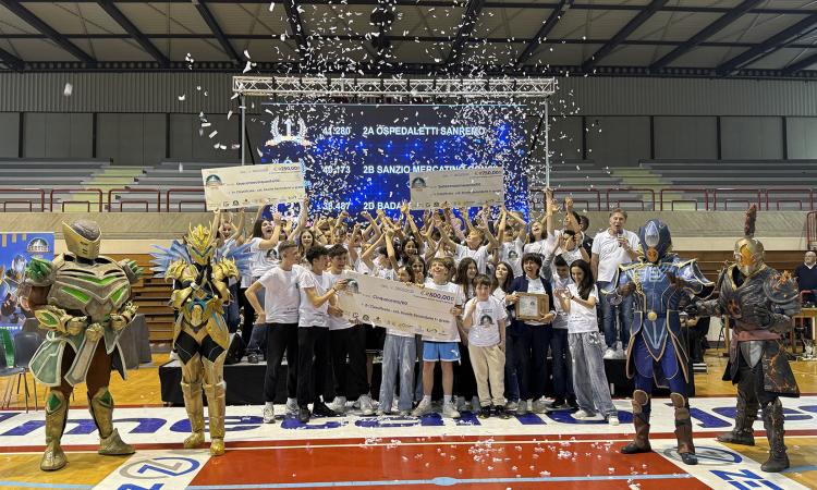 "Eroi della Terra": oltre 2mila studenti in gara a Jesi, premiata anche la scuola Badaloni di Recanati