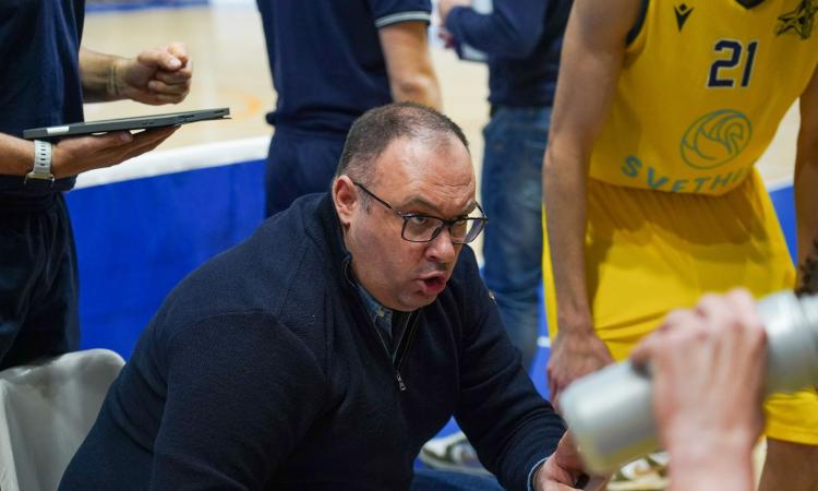 Svethia Recanati, fine del ciclo con coach Di Chiara: "Scelte condivise. Grazie per questi due anni" Svethia Recanati, fine del ciclo con coach Di Chiara: "Scelte condivise. Grazie per questi due anni"