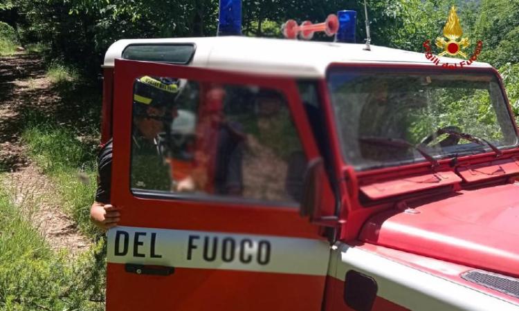 Sefro, escursionista si blocca dopo un infortunio al ginocchio: soccorso dai vigili del fuoco