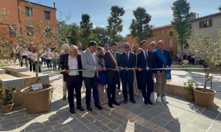 Belforte, piazza Umberto I torna a vivere con un restyling a misura di borgo Belforte, piazza Umberto I torna a vivere con un restyling a misura di borgo