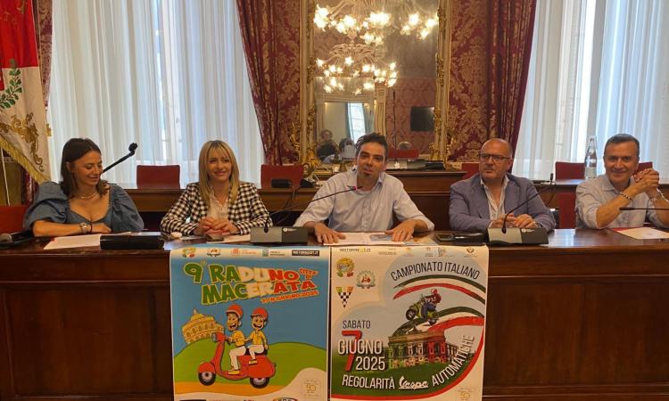 "Vroom, Vroom", largo alle Vespe: Macerata capitale dei motori per un weekend "Vroom, Vroom", largo alle Vespe: Macerata capitale dei motori per un weekend