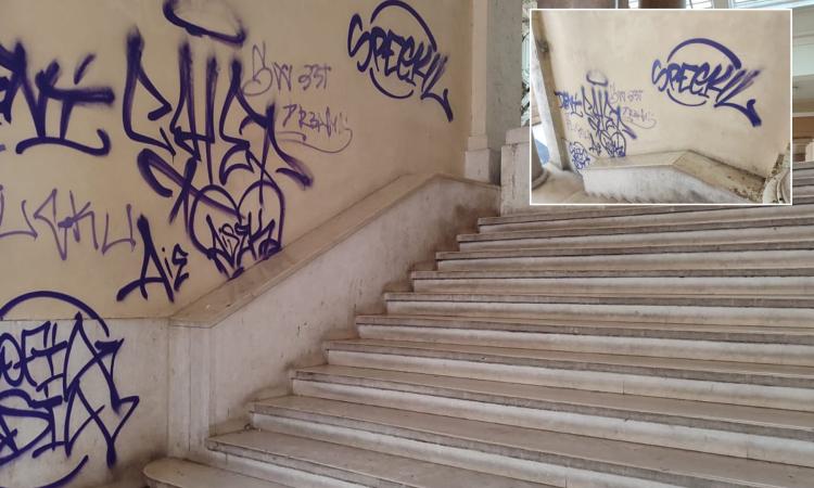 Macerata, imbrattata la Galleria Scipioni: vandali deturpano uno degli accessi al cuore della città Macerata, imbrattata la Galleria Scipioni: vandali deturpano uno degli accessi al cuore della città