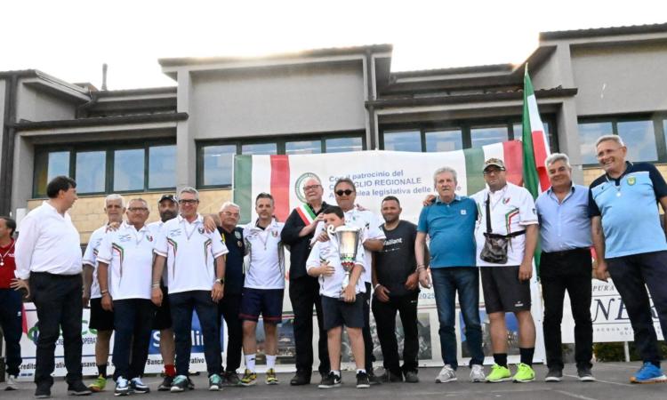 Castelraimondo, assegnati i titoli tricolore della ruzzola a squadre: vincono Rigali, Marischio ed Esanatoglia