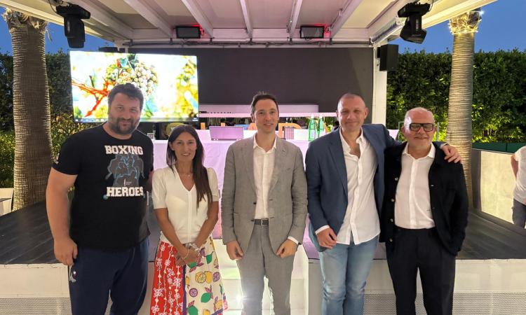 Civitanova, "Aperitivo con l’Andrologia" allo Shada per rompere i tabù: ospite il pugile Roberto Cammarelle Civitanova, "Aperitivo con l’Andrologia" allo Shada per rompere i tabù: ospite il pugile Roberto Cammarelle