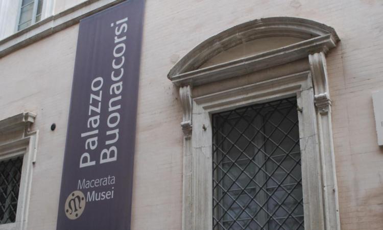 Macerata, un nuovo volto per Palazzo Buonaccorsi: 800mila euro per i lavori Macerata, un nuovo volto per Palazzo Buonaccorsi: 800mila euro per i lavori