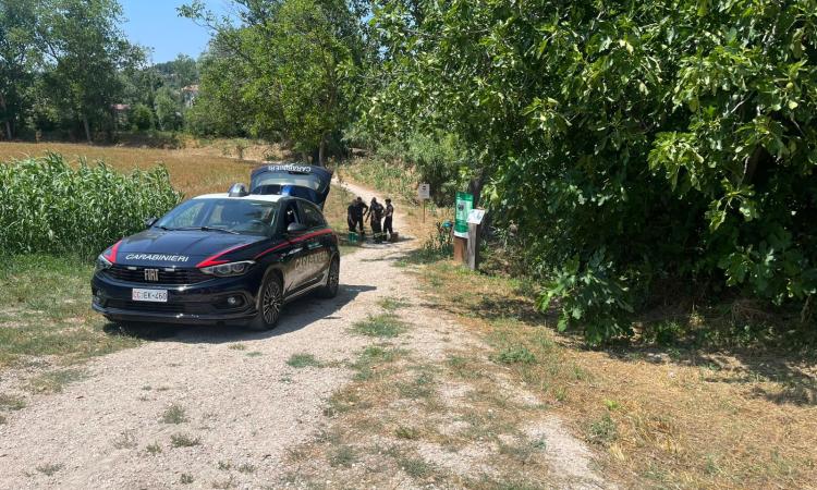 Dramma a Pollenza: ritrovato nel fiume il corpo senza vita di un uomo