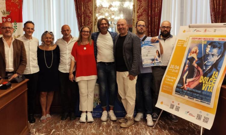 "Città di Macerata in festa": moda, musica, aperitivi e “La dolce vita” in piazza "Città di Macerata in festa": moda, musica, aperitivi e “La dolce vita” in piazza