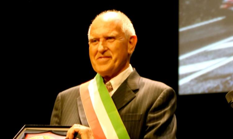 Caldarola, il sindaco Fabbroni fa il punto: “Ricostruzione lenta ma continua. Castello pronto entro il 2027” (VIDEO)