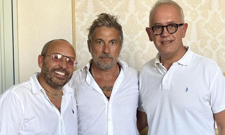 “Una vita che diventa musica” : Il nuovo viaggio sonoro di Alessandro Maggi debutta a Civitanova “Una vita che diventa musica” : Il nuovo viaggio sonoro di Alessandro Maggi debutta a Civitanova