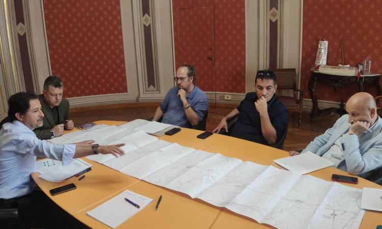Valpotenza, prima riunione della Commissione in Provincia: "Entro agosto l'incarico per la nuova viabilità" Valpotenza, prima riunione della Commissione in Provincia: "Entro agosto l'incarico per la nuova viabilità"