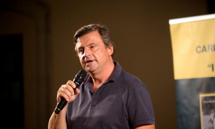 Regionali, Azione si sfila: “Né con Ricci né con Acquaroli. No alla corsa elettorale” Regionali, Azione si sfila: “Né con Ricci né con Acquaroli. No alla corsa elettorale”