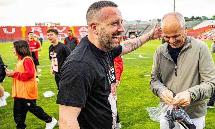 Maceratese, il ds De Cesare fissa la rotta: “Appartenenza e valori condivisi. Così torniamo in Serie D” Maceratese, il ds De Cesare fissa la rotta: “Appartenenza e valori condivisi. Così torniamo in Serie D”