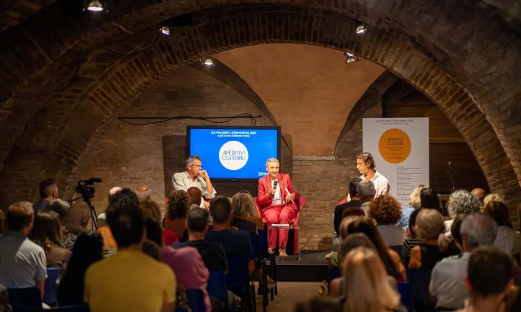 Tornano gli Aperitivi Culturali, il salotto del Macerata Opera Festival