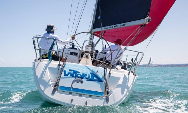“Vittoria” di nome e di fatto: lo scafo di Paolucci trionfa alla Civitanova-Sebenico