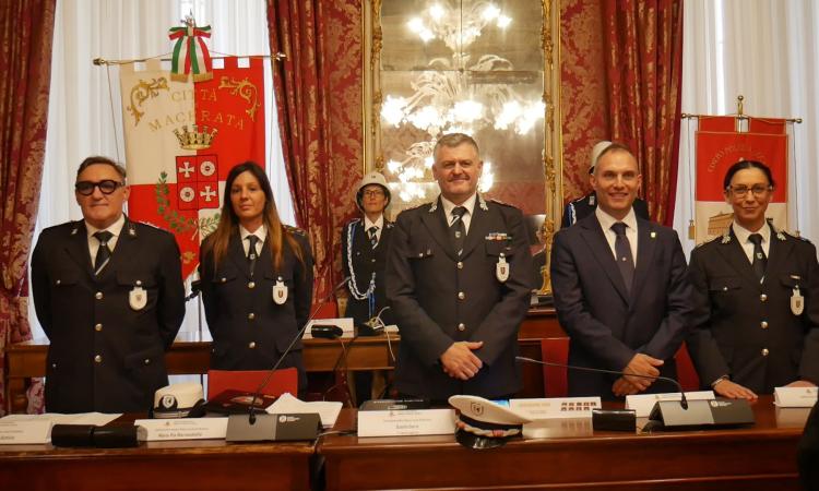 "Controlli in centro aumentati del 180%, in 6 mesi 745 verbali per veicoli in sosta negli stalli dei residenti"