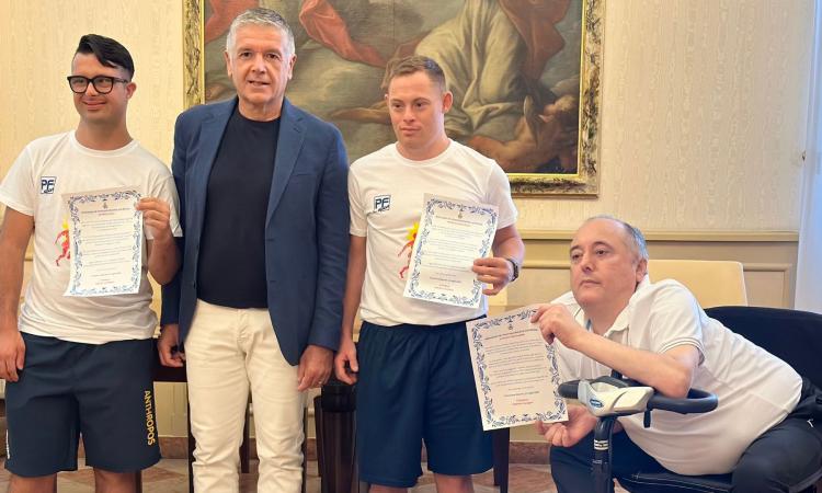 Civitanova premia gli eroi dell’Anthropos: riconoscimenti ad Alex Cesca, Alessandro Greco e al presidente Piermattei