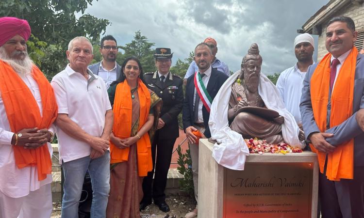 Camporotondo diventa ponte tra Italia e India: inaugurata la prima statua italiana di Valmiki Camporotondo diventa ponte tra Italia e India: inaugurata la prima statua italiana di Valmiki
