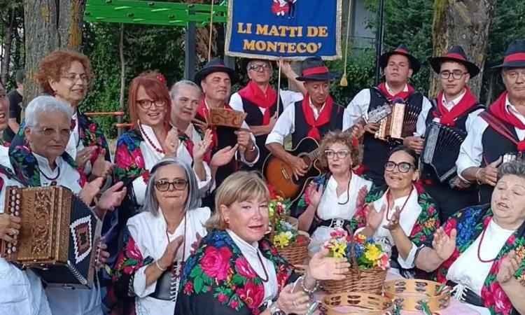 Montecosaro, estate senza sosta per Li Matti de Montecò: tra borghi, sagre e palchi internazionali Montecosaro, estate senza sosta per Li Matti de Montecò: tra borghi, sagre e palchi internazionali