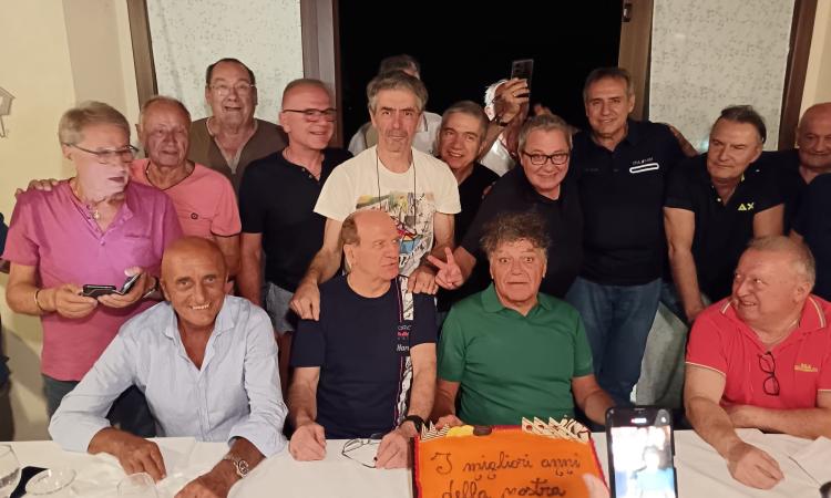 San Severino: serata di ricordi e amicizia per i "vecchi clienti" dello storico bar dello stadio