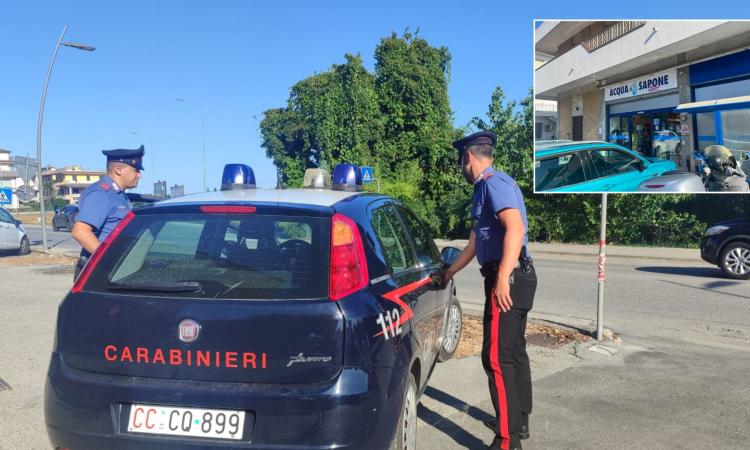 Choc a Trodica, accoltellamento nel parcheggio: due feriti, uno grave a Torrette in eliambulanza (FOTO)