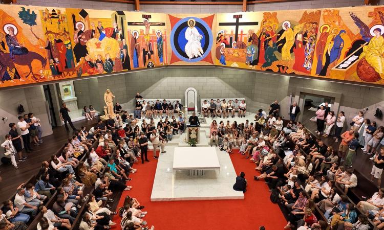 Giubileo dei giovani: in migliaia ogni giorno   in visita al Seminario Redemptoris Mater di Macerata