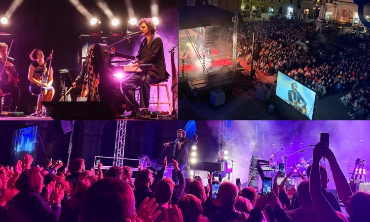 Recanati, Ermal Meta conquista piazza Leopardi : un finale da ricordare per Lunaria Recanati, Ermal Meta conquista piazza Leopardi : un finale da ricordare per Lunaria