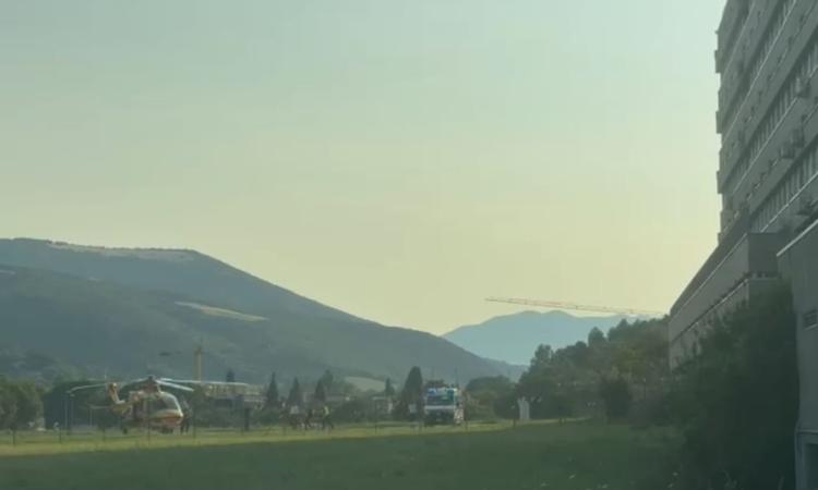 Incidente sulla Corta di Serripola: feriti un anziano e due bambini, intervengono due eliambulanze