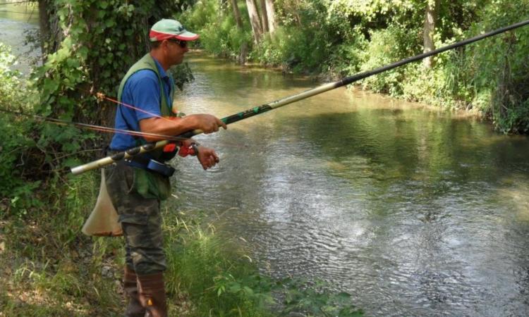 San Severino, 60 concorrenti attesi per il Trofeo di pesca alla trota torrente San Severino, 60 concorrenti attesi per il Trofeo di pesca alla trota torrente