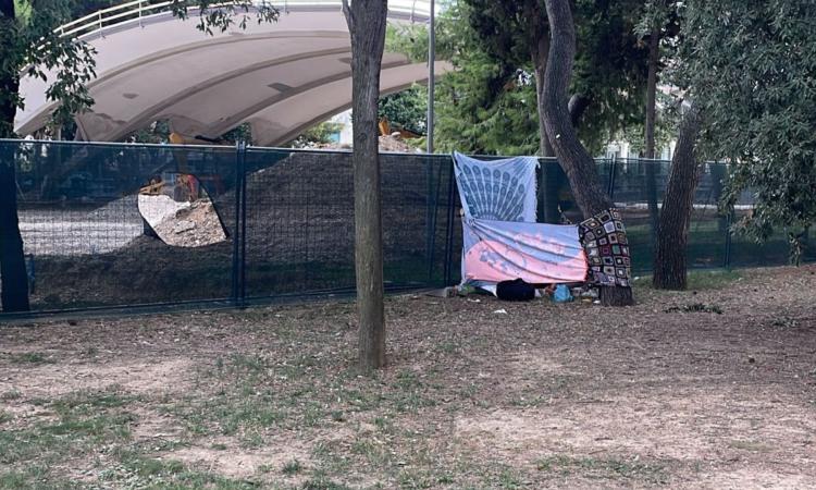 Civitanova, si accampano al Lido Cluana: sanzionata coppia, entrambi hanno precedenti Civitanova, si accampano al Lido Cluana: sanzionata coppia, entrambi hanno precedenti