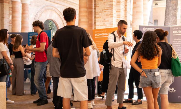 Torna l’Open Day all’Università di Macerata: una giornata per scegliere il proprio futuro Torna l’Open Day all’Università di Macerata: una giornata per scegliere il proprio futuro
