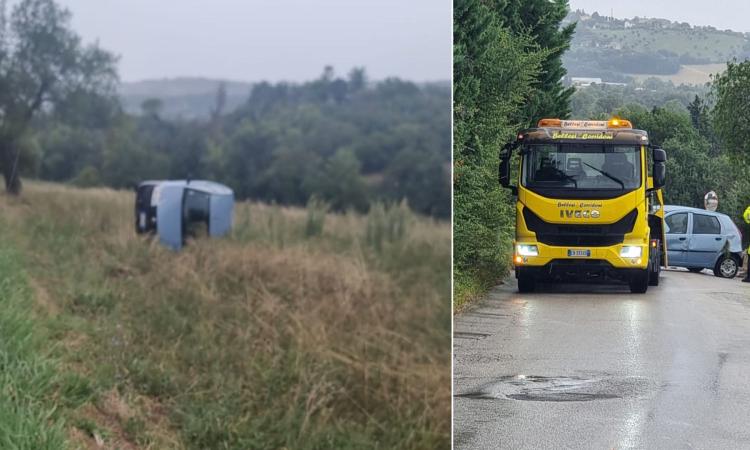 Macerata, perde il controllo dell’auto e si ribalta in un campo