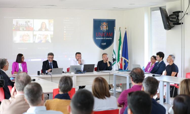Università di Camerino, condanna unanime sulla crisi di Gaza: "Stop alle violazioni dei diritti umani" Università di Camerino, condanna unanime sulla crisi di Gaza: "Stop alle violazioni dei diritti umani"